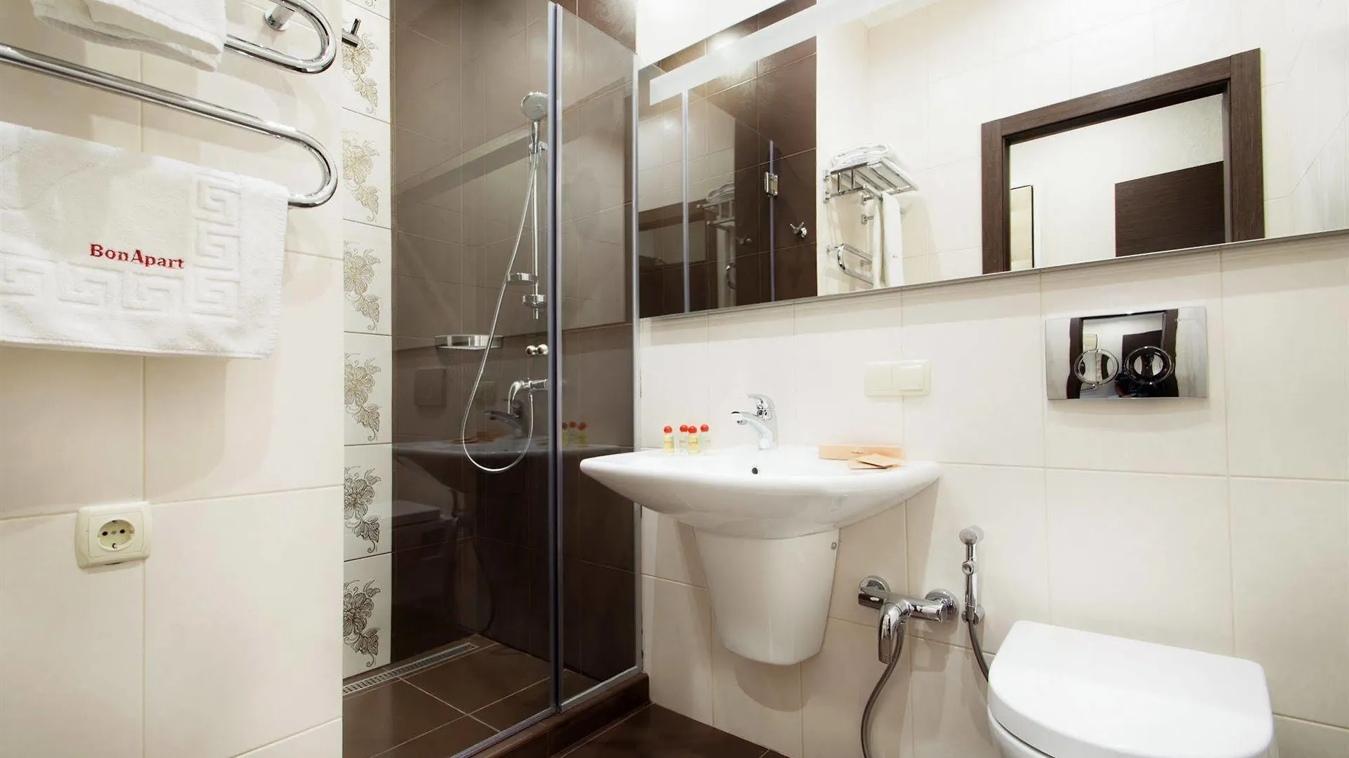 Bonapart Hotel By Uhm Kyiv