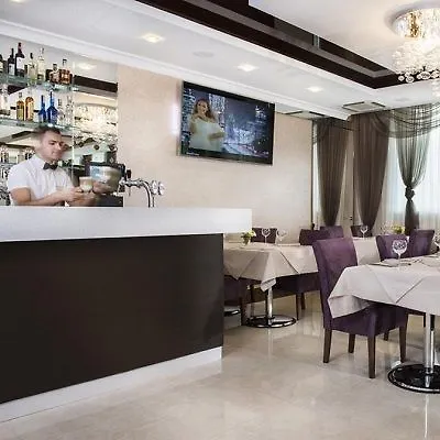 Bonapart Hotel By Uhm Kyiv