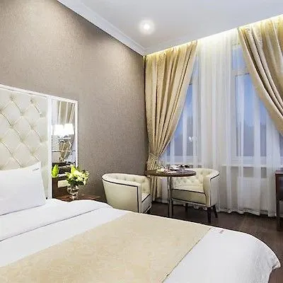 Bonapart Hotel By Uhm Kyiv