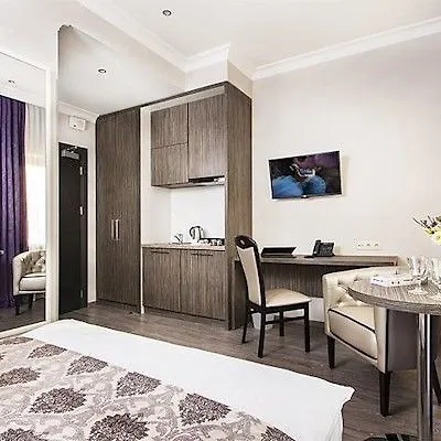 Bonapart Hotel By Uhm Kyiv