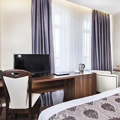 Bonapart Hotel By Uhm Kyiv