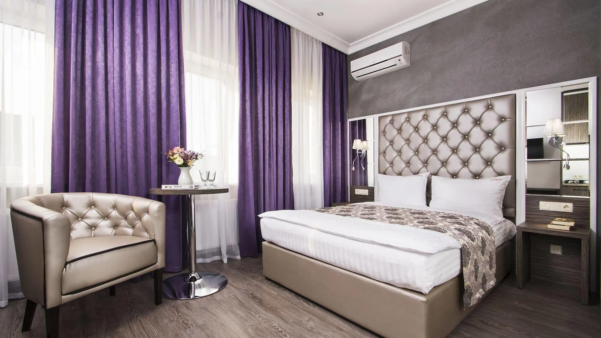 Bonapart Hotel By Uhm Kyiv