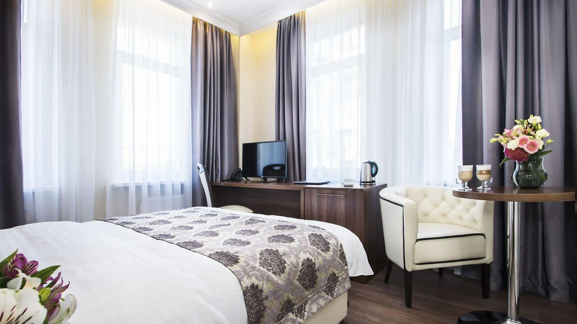 Bonapart Hotel By Uhm Kyiv